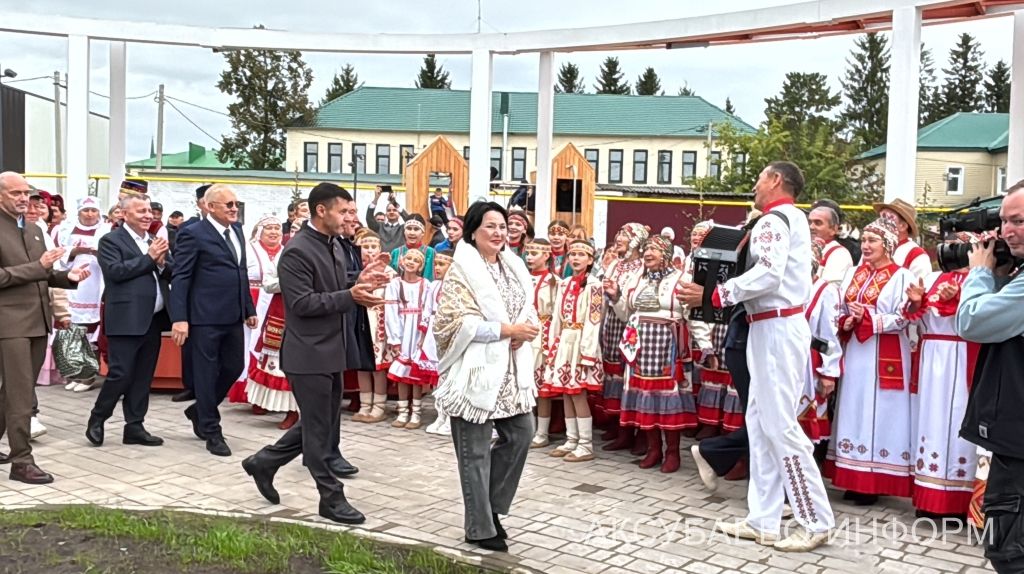 В Аксубаеве открыли ледовый дворец, два парка и Центр молодежных инициатив 10.09.2026