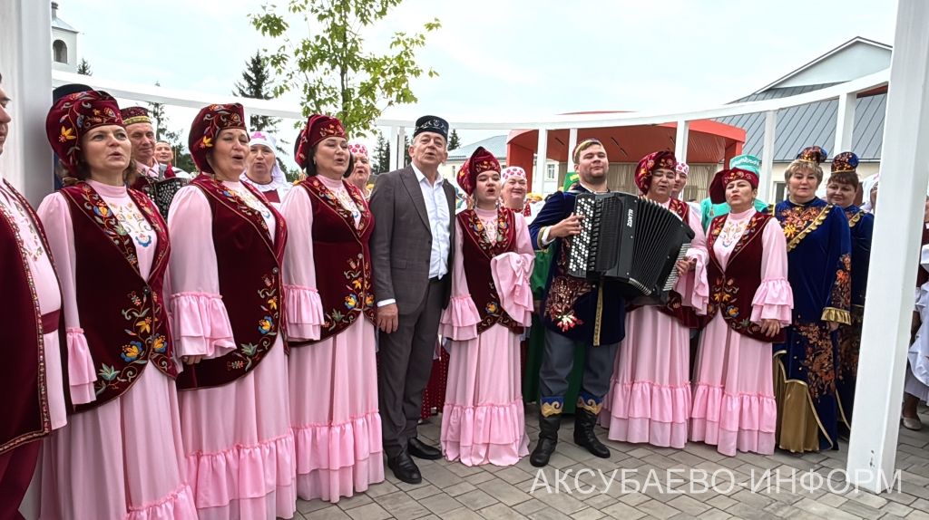 В Аксубаеве открыли ледовый дворец, два парка и Центр молодежных инициатив 10.09.2026
