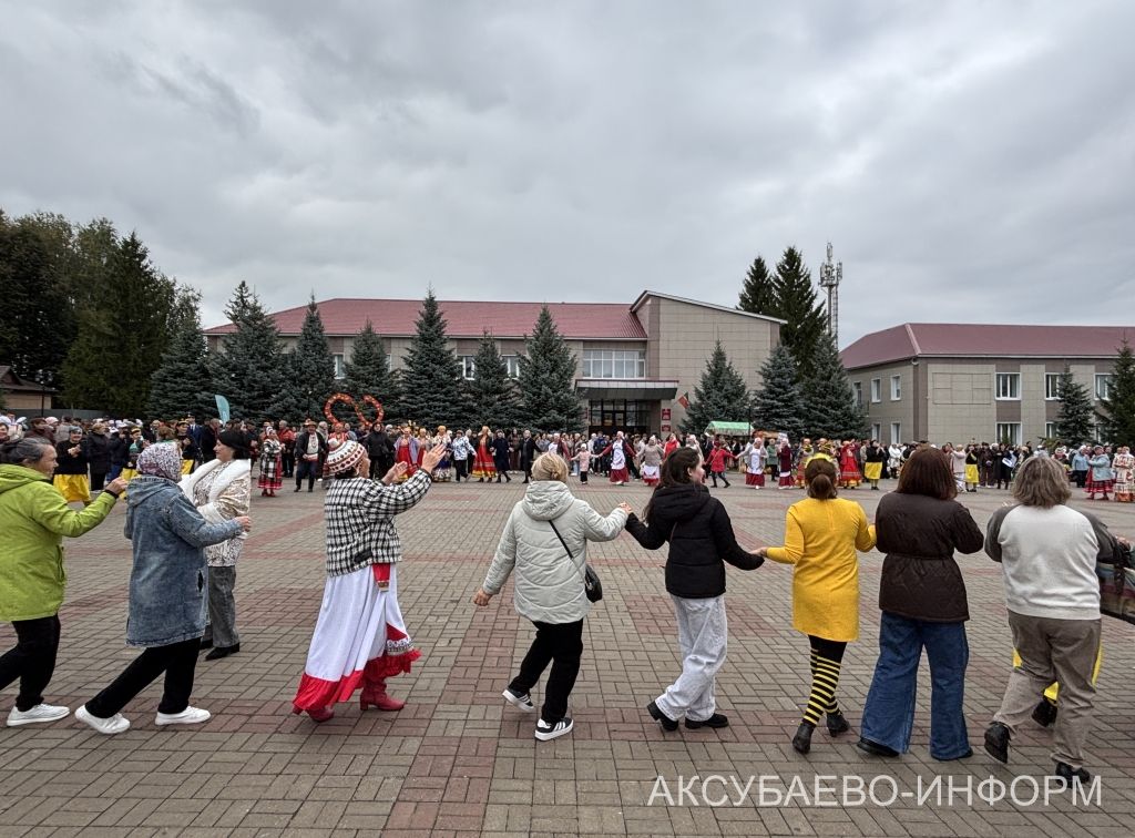 Осеннее золото Аксубаева: тыква с медом порадовали жителей 11.09.2026