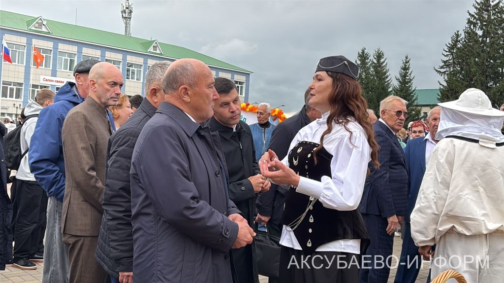 Осеннее золото Аксубаева: тыква с медом порадовали жителей 11.09.2026