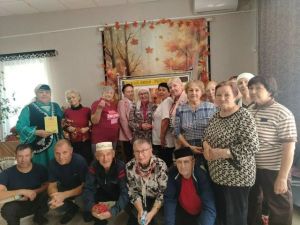 Аксубай социаль ярдәм үзәге ветераннары миләшнең матурлыгын данладылар