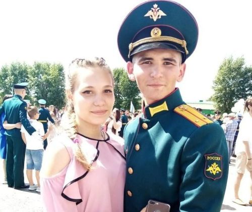 Виктория примчалась ко мне в госпиталь в Ростове, больше мы не расстаемся