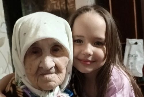 Шестнадцатилетняя труженица тыла строила завод и заготавливала древесину для фронта