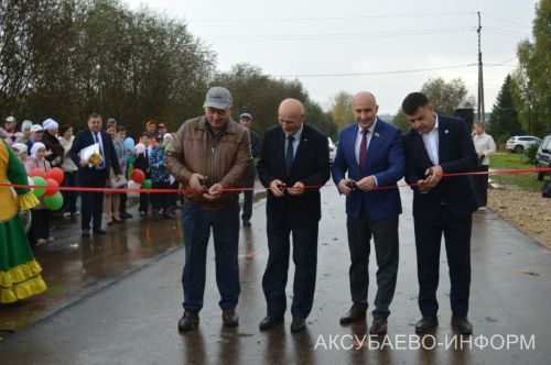 Путь открыт: в Старых Киязлах открыли новую асфальтированную дорогу