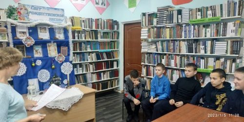 Авыл китапханәсендә Яңа ел билетлары уйнаттылар
