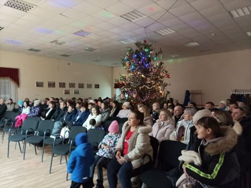 Иске Ильдеряк мәдәният учреждениесе белгечләре мәктәп белән тыгыз бердәмлектә эшлиләр