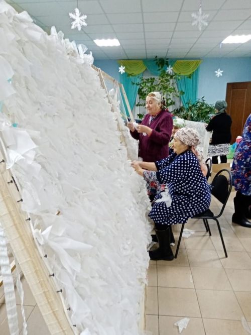 Мобилизацияләнгән якташларның рухларын күтәрәләр