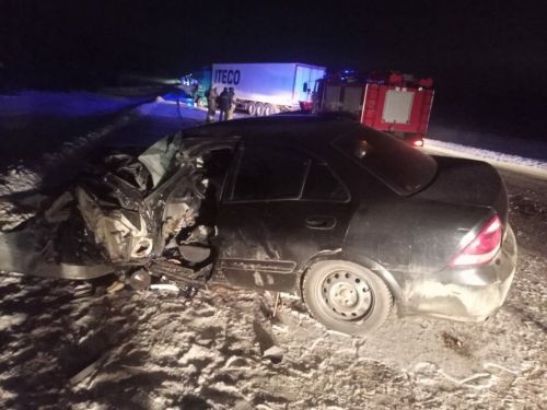 В Татарстане водитель легковушки скончался в больнице после лобового столкновения с «КАМАЗом»