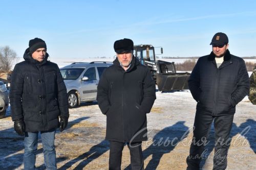 Своим трудом помогают сохранять деревни