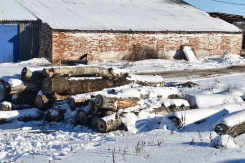 Своим трудом помогают сохранять деревни