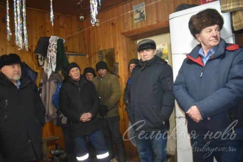 Своим трудом помогают сохранять деревни