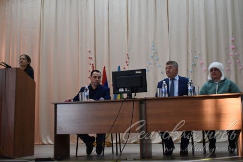 Үз хезмәтләре белән авылны сакларга һәм үстерергә ярдәм итәләр