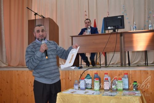 Своим трудом помогают сохранять деревни