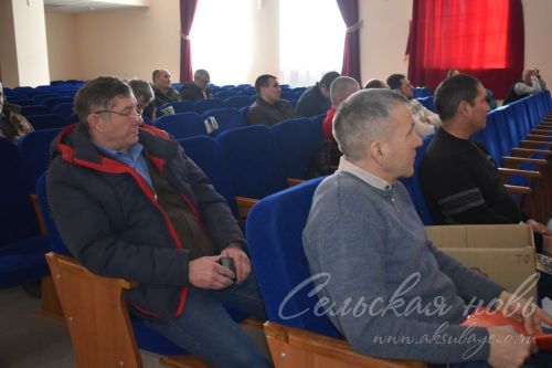 Своим трудом помогают сохранять деревни
