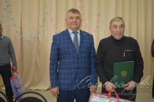 Аксубай фермерлары югары күрсәткечләр өчен бүләкләргә лаек булдылар