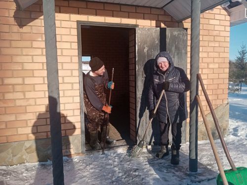 Очистили мокшинский родник  от снега и льда