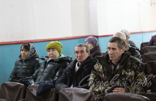 В музее Газиза Кашапова вяжут носки для мобилизованных