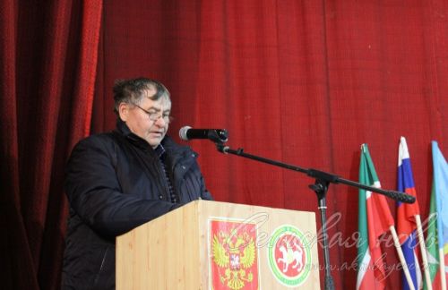 В музее Газиза Кашапова вяжут носки для мобилизованных