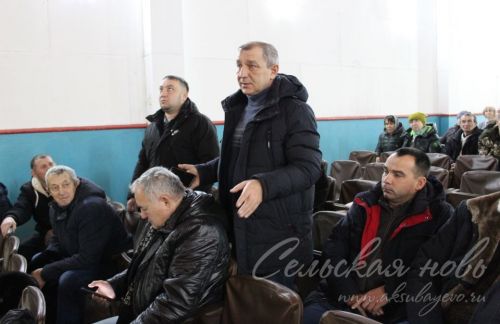 В музее Газиза Кашапова вяжут носки для мобилизованных