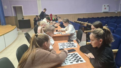 Аксубаевские юные шахматисты и шашисты сразились на первенстве района