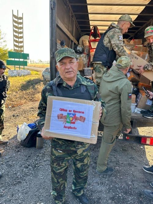 Аксубай районы башлыгы иреклеләр белән бергә махсус хәрби операция зонасына гуманитар ярдәм алып барды