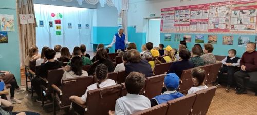 В сельской школе прошло мероприятие по профилактике детского травматизма на дороге