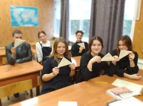 В школах Аксубаевского района прошла Всероссийская патриотическая акция «Пишу тебе, Герой!»