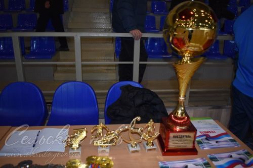 В Аксубаеве футбольный матч посвятили памяти офицера-танкиста