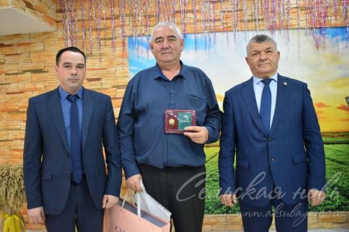 Аксубайда алдынгылар слеты агросәнәгать комплексының иң яхшы хезмәткәрләрен җыйды
