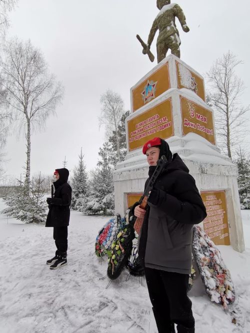 В Аксубаевском районе почтили память неизвестных солдат