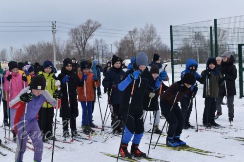 В Аксубаевском районе на «Лыжню России» встали более 1300 любителей спорта