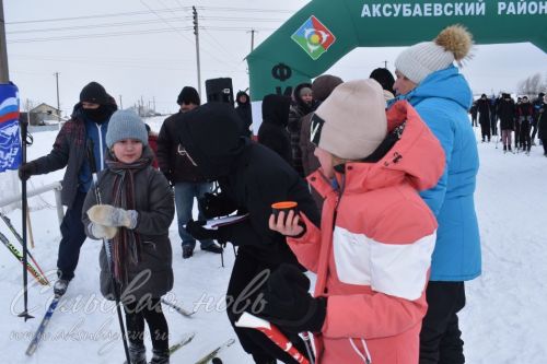 В Аксубаевском районе на «Лыжню России» встали более 1300 любителей спорта