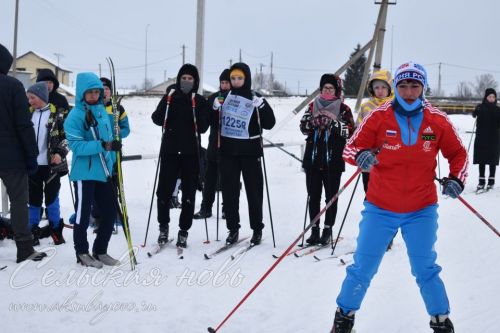 В Аксубаевском районе на «Лыжню России» встали более 1300 любителей спорта