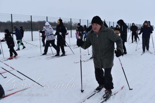 В Аксубаевском районе на «Лыжню России» встали более 1300 любителей спорта