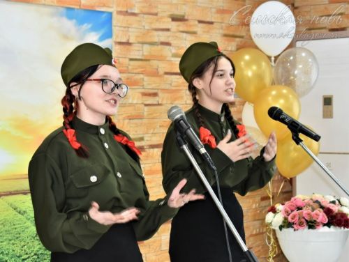 В Аксубаевском техникуме поздравили защитников Отечества