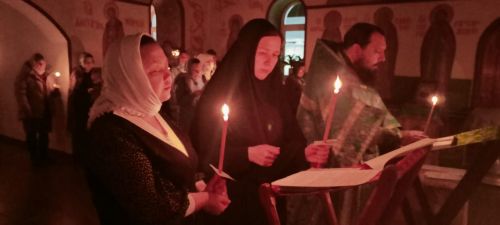 В Храме пр. Феодосия Тотемского в Аксубаеве ночью молились за Отечество и воинов