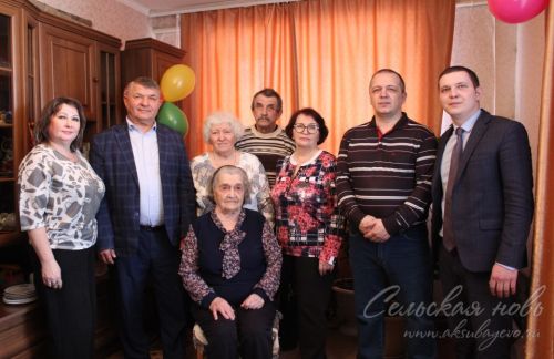 Бөек Ватан сугышы ветеранының тол хатыны юбилеен билгеләп үтте