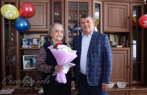 Бөек Ватан сугышы ветеранының тол хатыны юбилеен билгеләп үтте