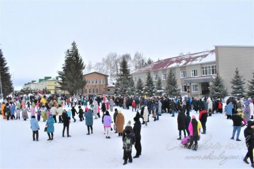 Аксубайда Май чабу бәйрәмен үткәрделәр һәм язны каршы алдылар