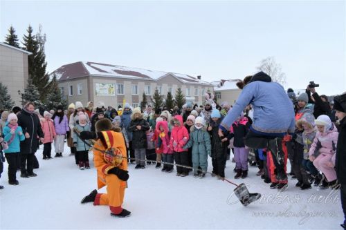 Аксубайда Май чабу бәйрәмен үткәрделәр һәм язны каршы алдылар