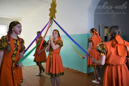 Аксубай мәктәбендә Рус теле көнен билгеләп үттеләр