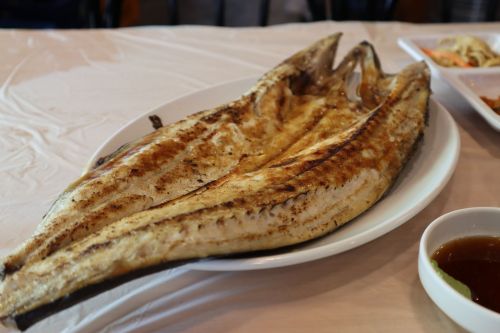 Сочная запеченная скумбрия в духовке