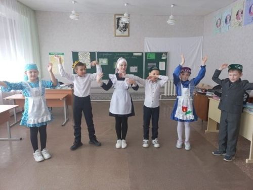 В Новодемкинской школе имени Н.Думави продолжается неделя родного языка и литературы