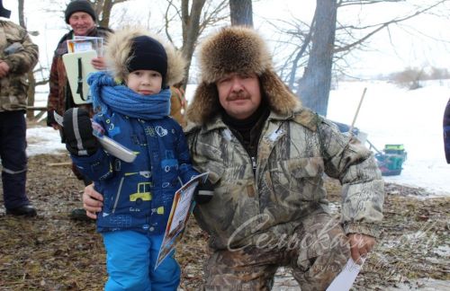 Аксубаевские рыбаки закрыли зимний сезон соревнованиями