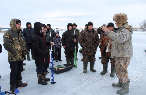 Аксубаевские рыбаки закрыли зимний сезон соревнованиями