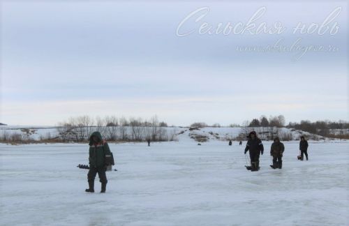 Аксубаевские рыбаки закрыли зимний сезон соревнованиями