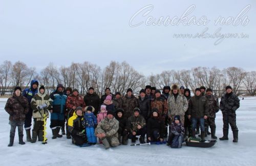 Аксубаевские рыбаки закрыли зимний сезон соревнованиями