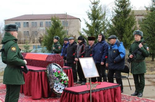 Аксубай районында махсус хәрби операциядә катнашучы Илфат Минсафинны җирләделәр