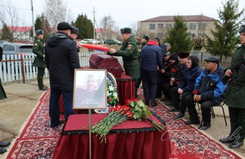 Аксубай районында махсус хәрби операциядә катнашучы Илфат Минсафинны җирләделәр