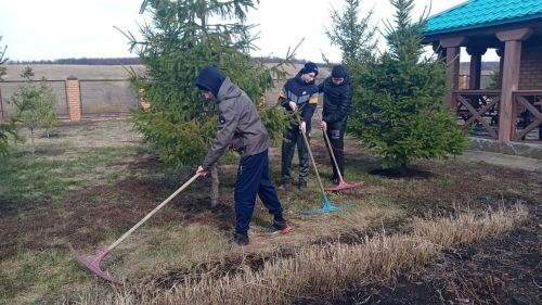 Школьники района проводят каникулы с пользой